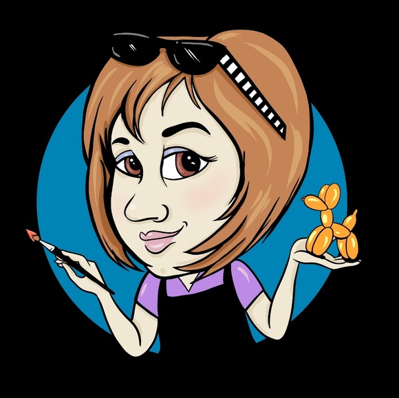 Meet your Posher, Liz - Picture 2 of 2